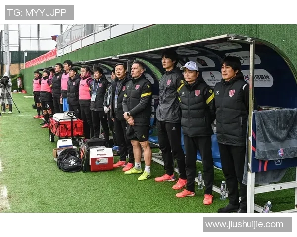 成都羽毛球队边路渗透战术分析及其在比赛中的成效与不足探讨